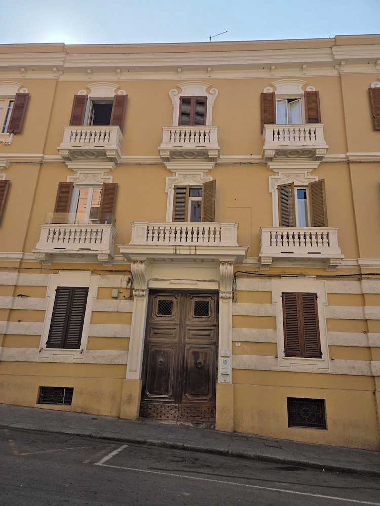 GUESTHOUSE 73