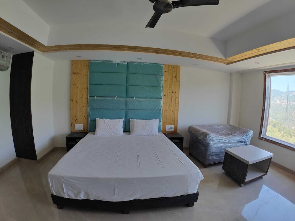 Playotel Resort Kasauli view 3
