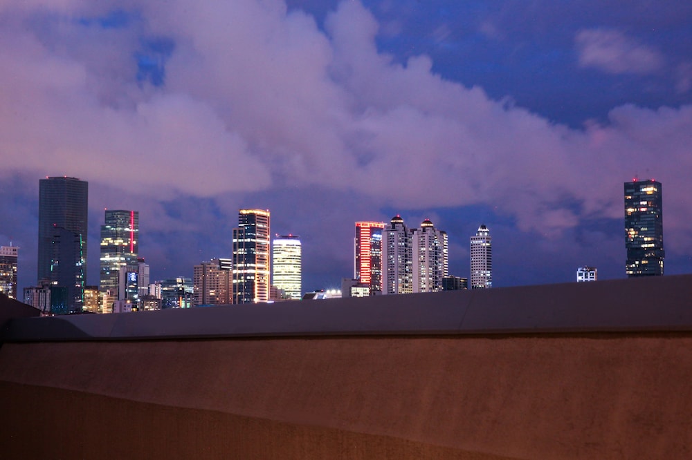 Gatto Suites & Residence