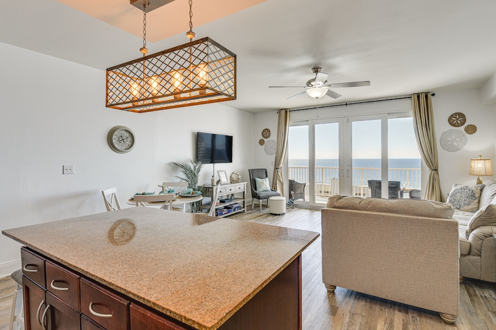 'ocean Oasis': PCB Condo w/ Balcony & Beach Views!