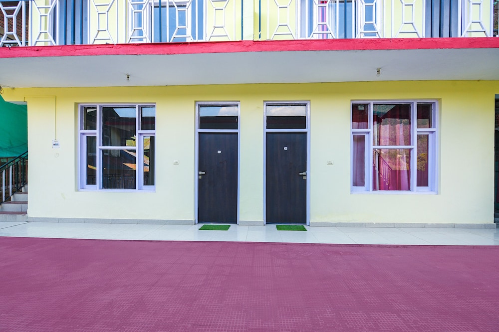 Fabhotel Shane Villa Residency