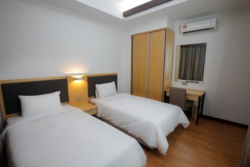 Imperial Suites Miri photo 3