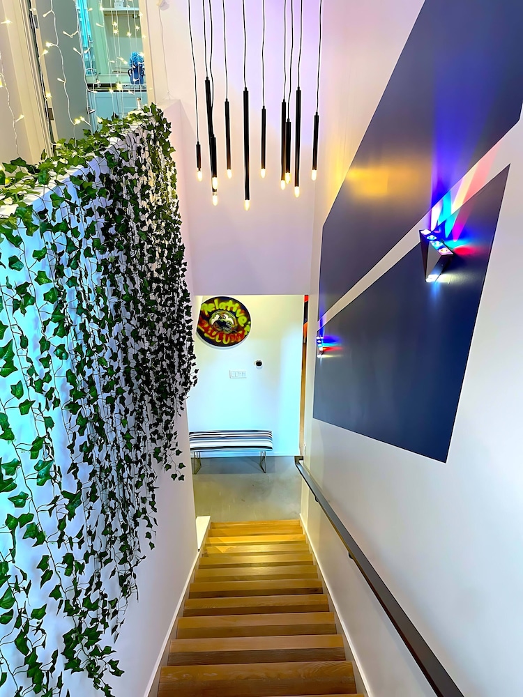 Ultimate 10br Group Getaway6min to Rainey Street