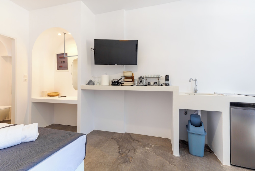 Aitheras Luxury Suites