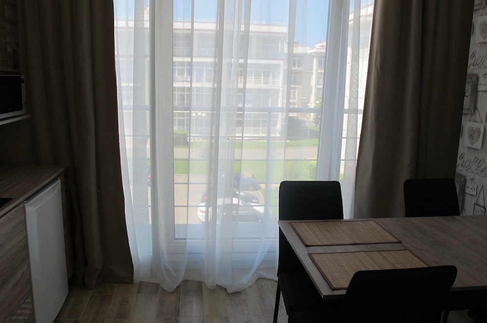 Apartment on Bulvar Nadezhd Apt.307 view 4