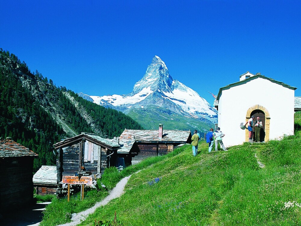 Chalet Heremence Near Les 4 Vallees Ski Area