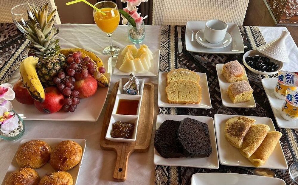 Savanna Dunes Luxury Camp