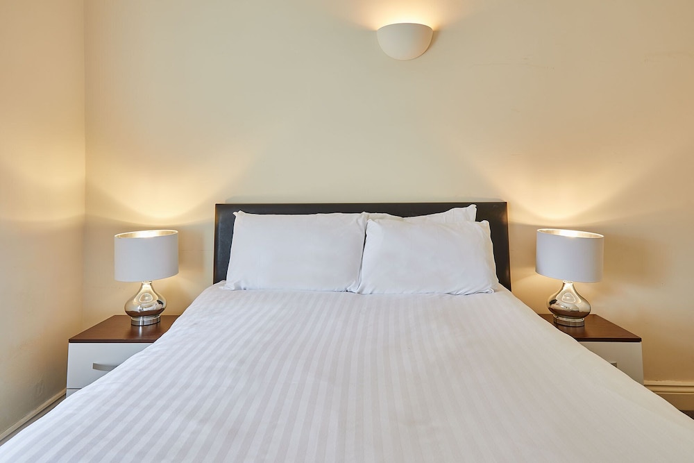 Whitley Bay Vacations - Host Stay Sea View Montague Apartments - Property Image 8