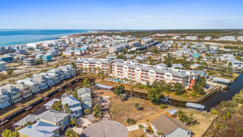 Waterside Village by Panhandle Getaways