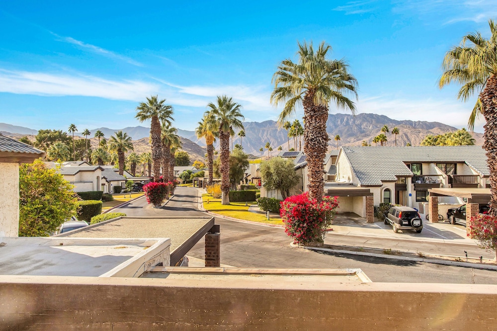 Desert Blue River Retreat