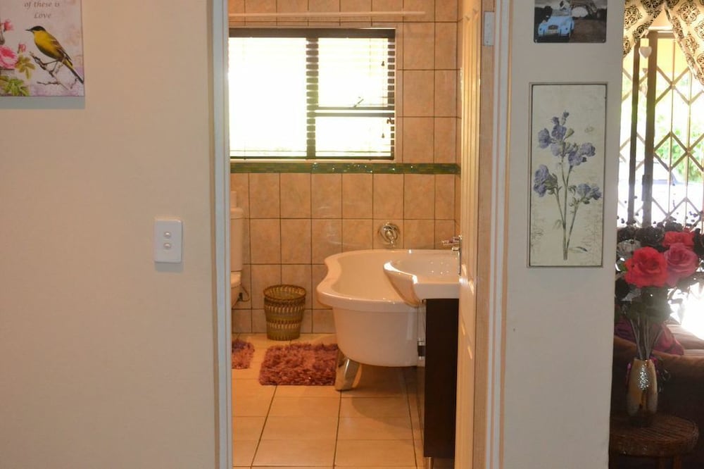 Ikhanda Guesthouse