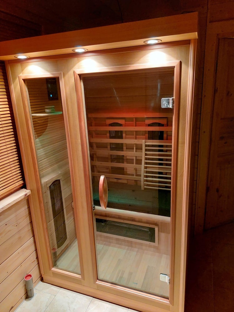 Villa in Forest With Private Sauna