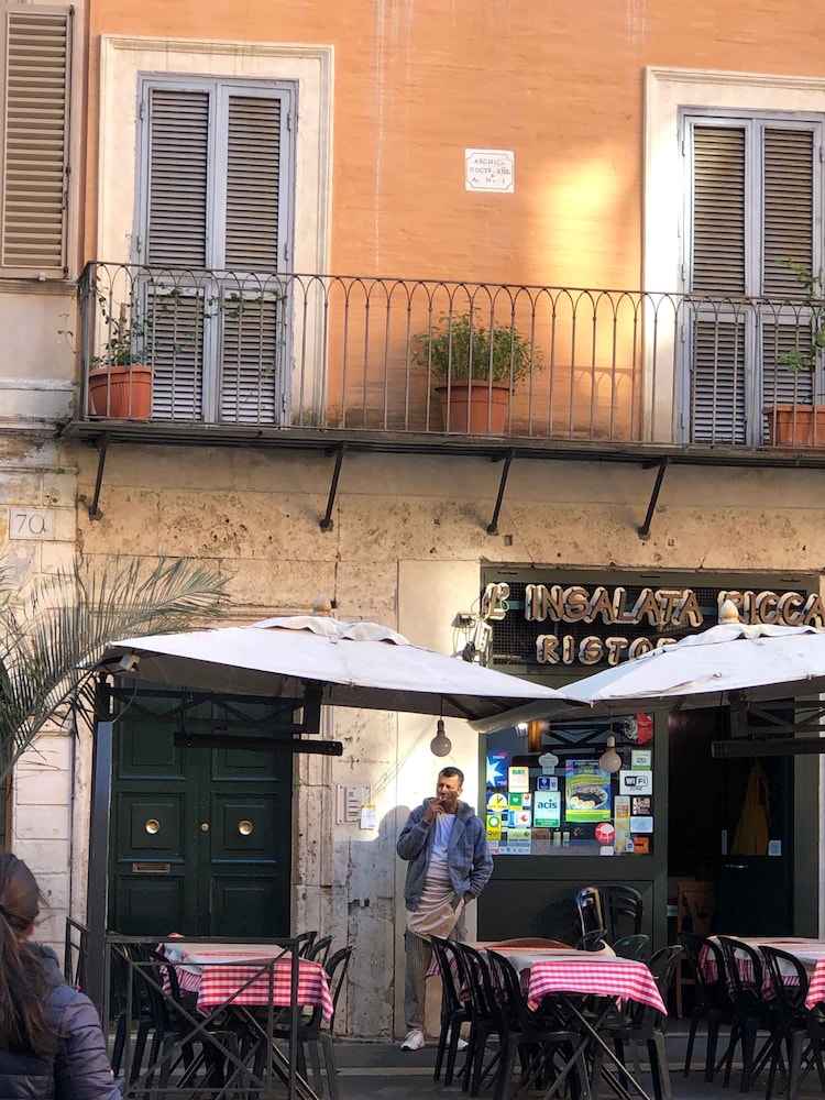 StarHome NAVONA