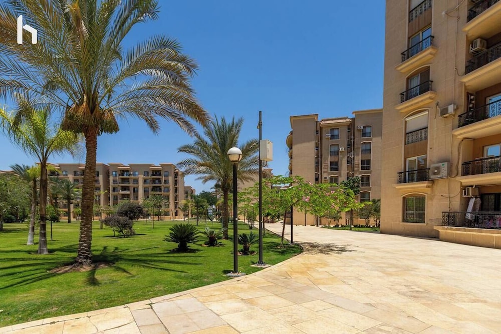 3Beds Apartment in Rehab City
