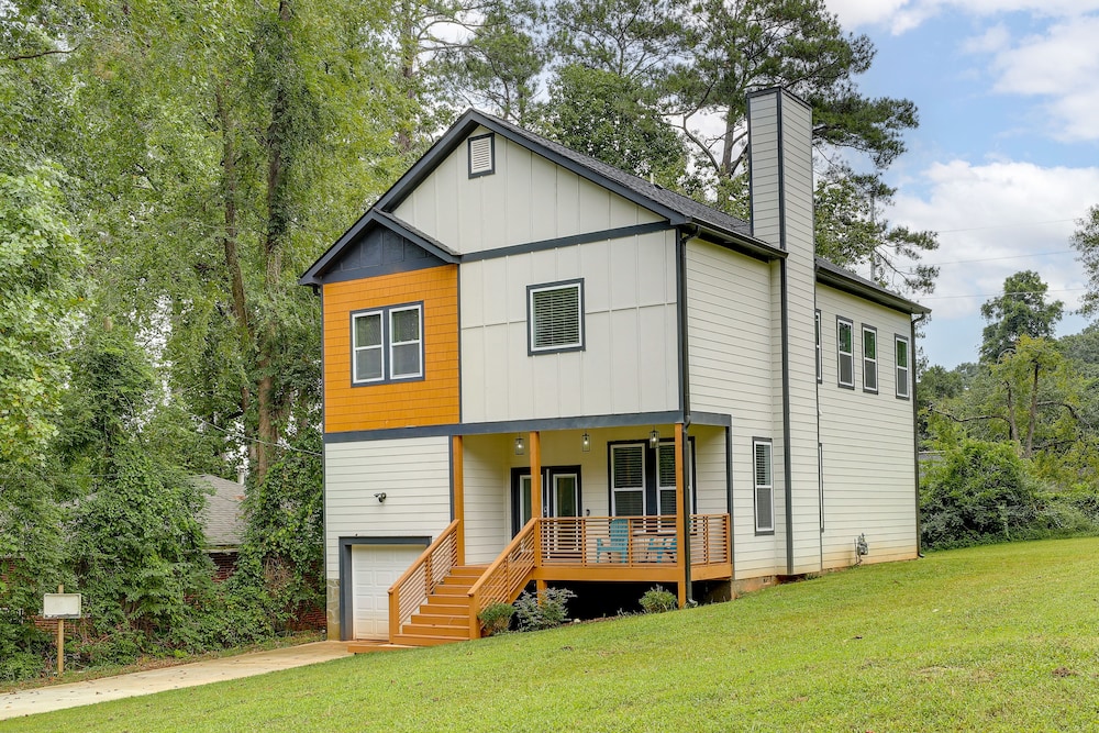 Modern Decatur Home ~ 7 Mi to Atlanta! view 2