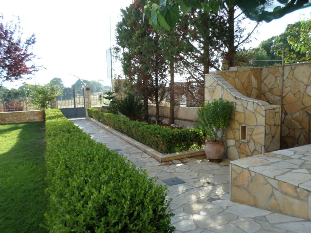 Photo 28