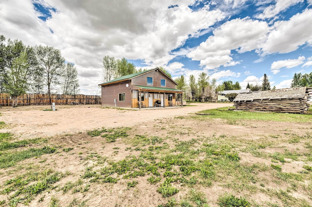 Cozy Lyman Townhome w/ Grill on Cattle Ranch! view 5