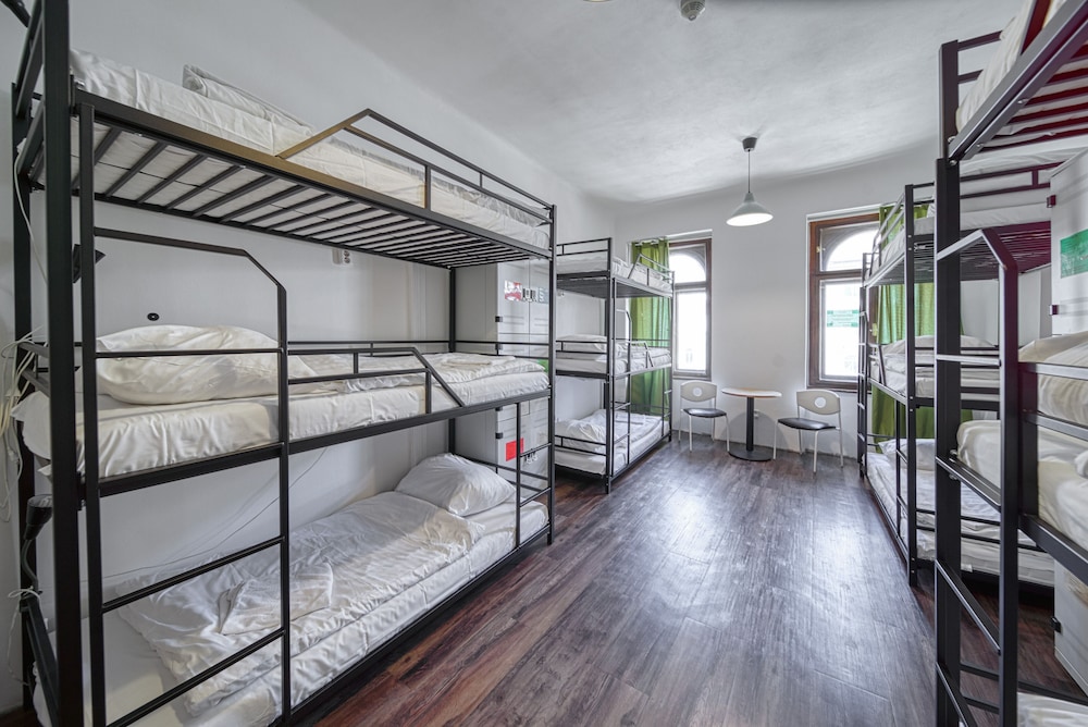 Hostel Orange