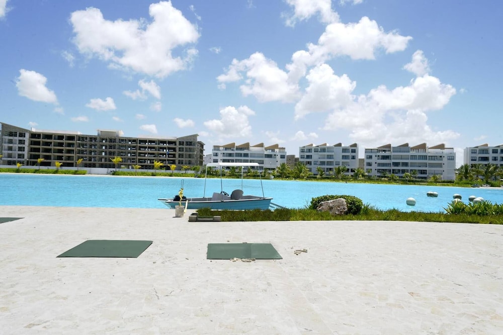 Luxury Escape Private Jacuzzi, Beach, Punta Cana Sleep 5