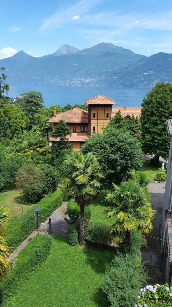 SANTANGELA Hostel & Rooms