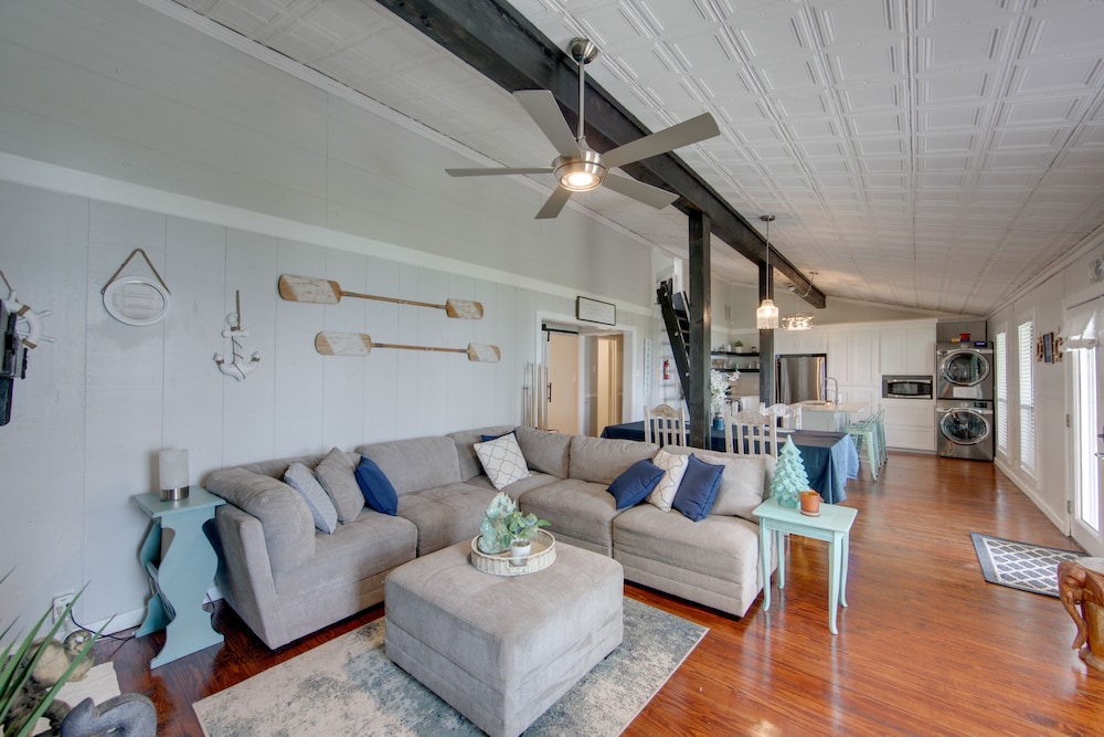 Home On Lake Bob Sandlin w/ Private Boat Dock! - Property Image 36