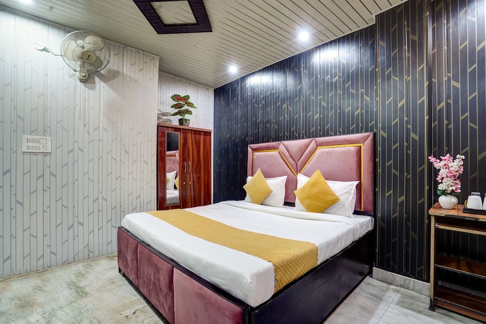 Hotel Anvit Residency - By The Arrow