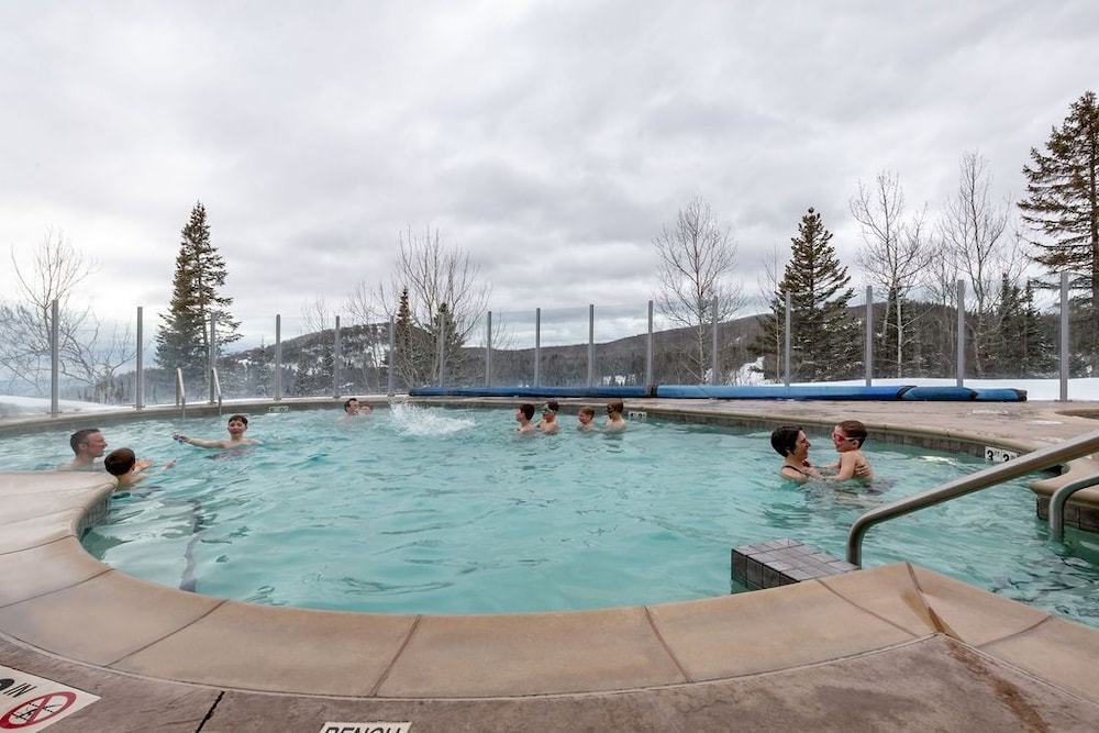 Eagle Ridge Resort at Lutsen Mountains