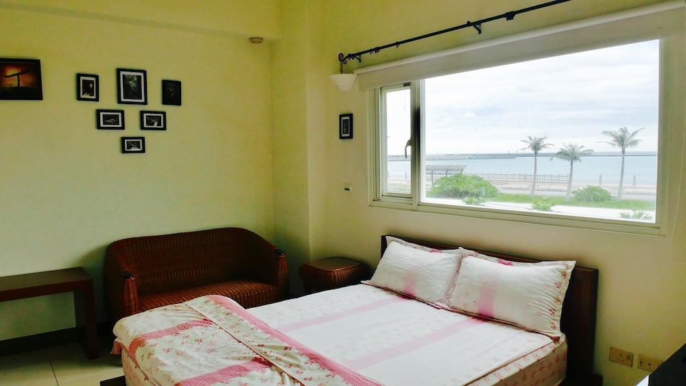 Sunshine Sea View B&B