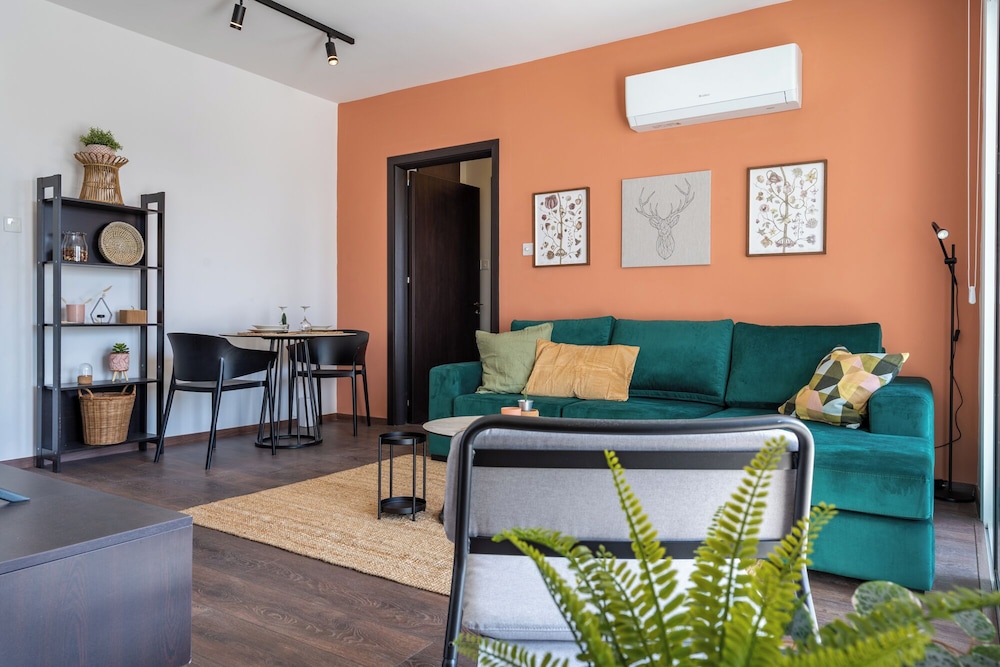 Harbor Apartments in Larnaca