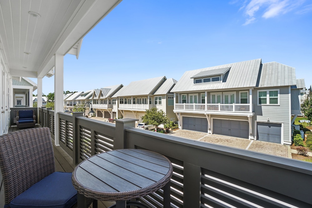 Prominence on 30A by Panhandle Getaways