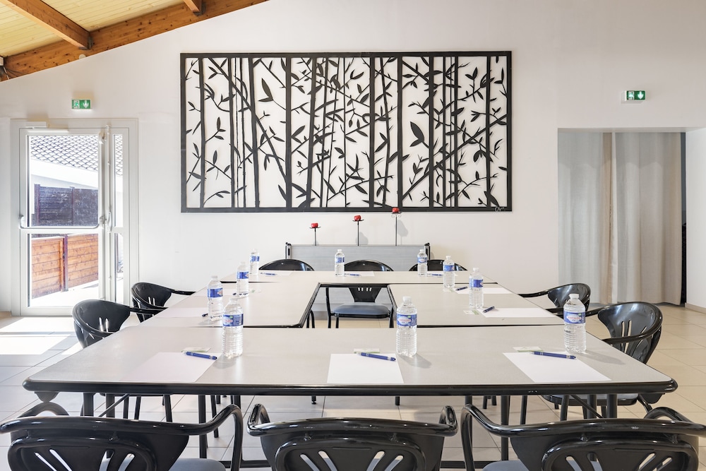 meeting & event spaces