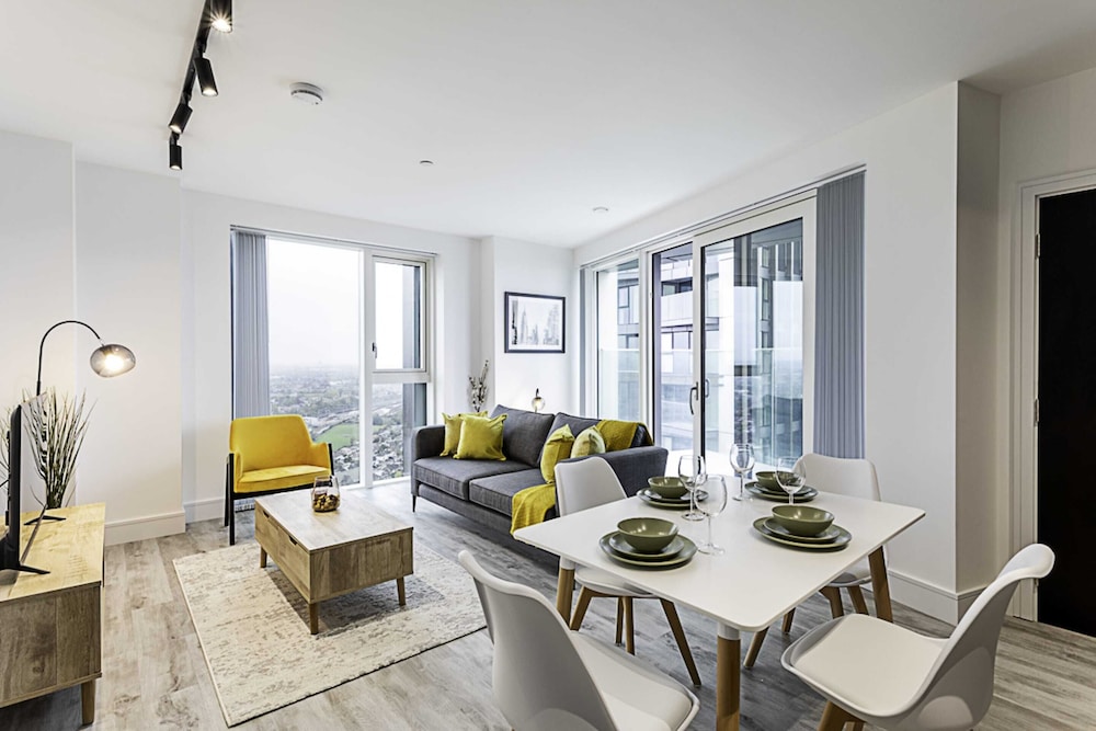 Icon Tower Flat IV