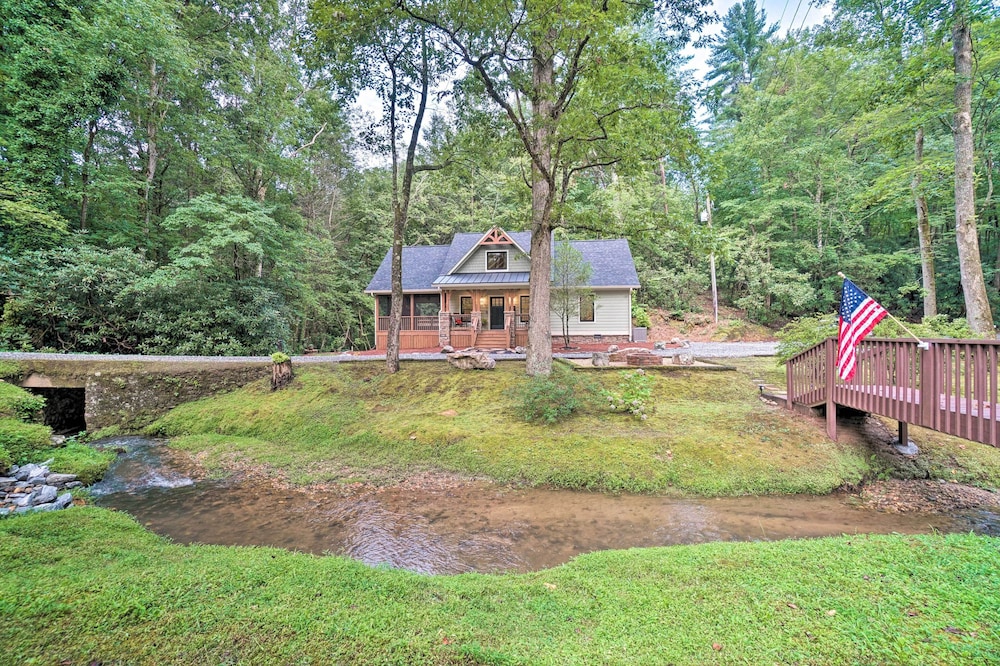Hootenanny at Horton Creek: Creekside Escape! view 4