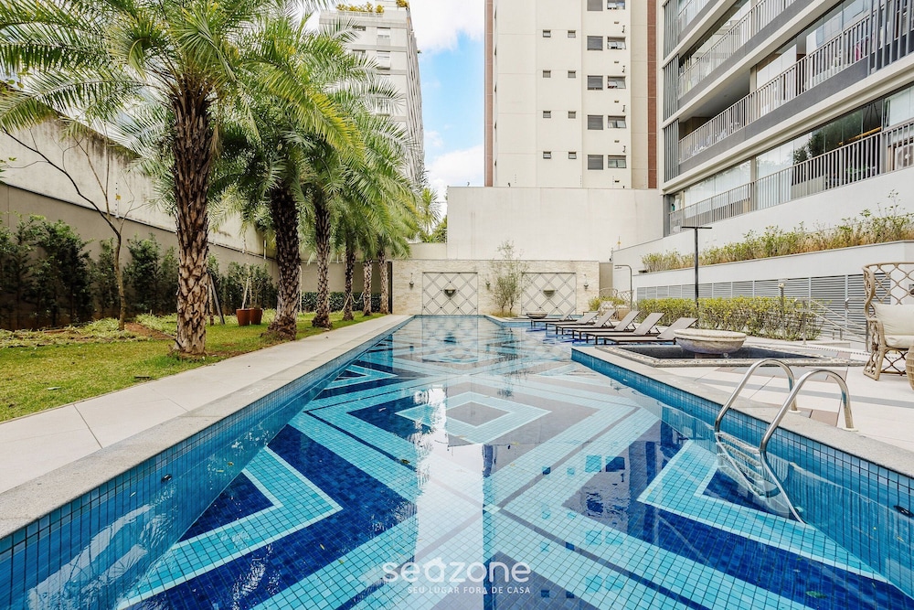 Studio in Condominium With Pool in Paraiso Zah0811