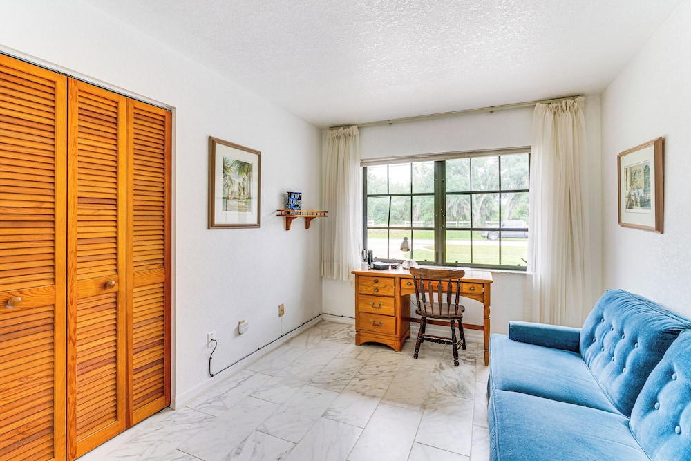 < 2 Mi to Peace River: Home w/ Spacious Yard!