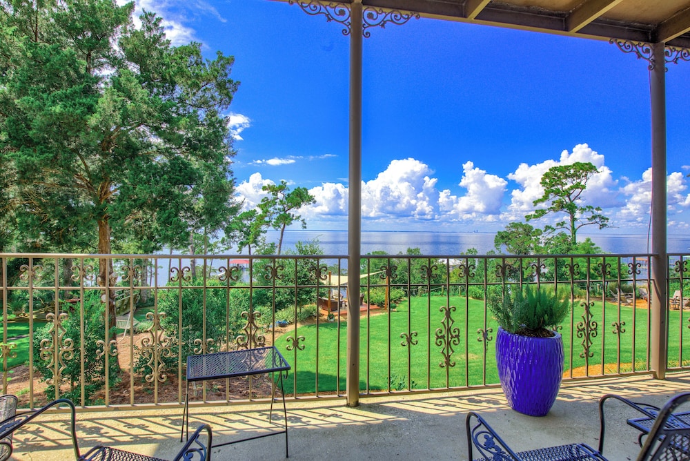 Jubilee Suites Boutique B&B