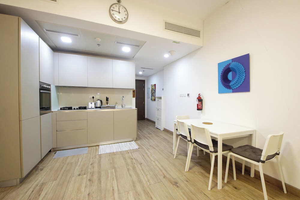 Silk Valley-Luxury 1B in prime location