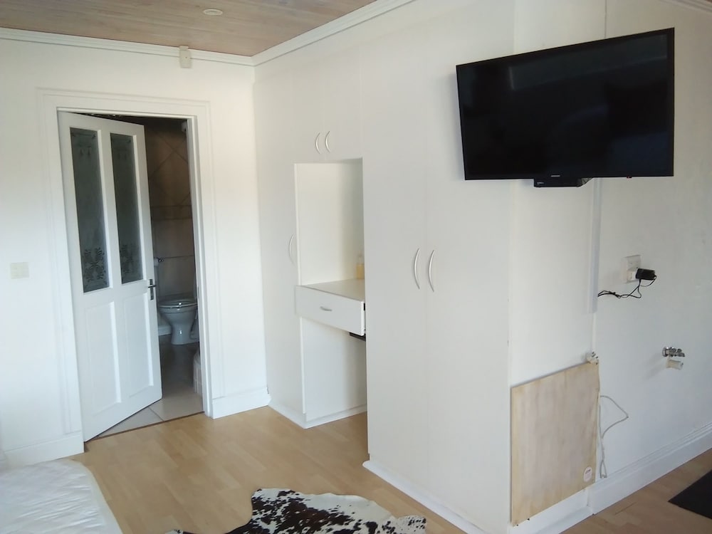 115 On Beachy Head Drive Guest House view 4