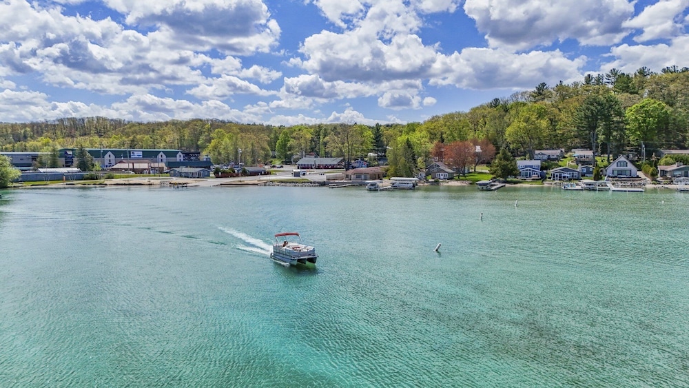 Beautiful Torch Lake House With Beach Access 2 Bedroom Home