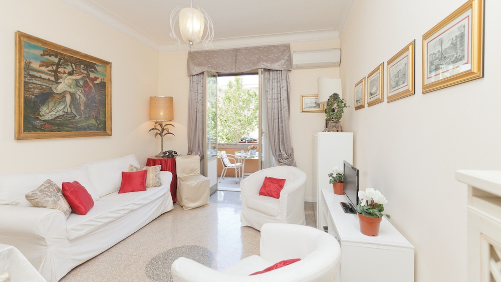 Rental In Rome Vatican Vintage Apartment