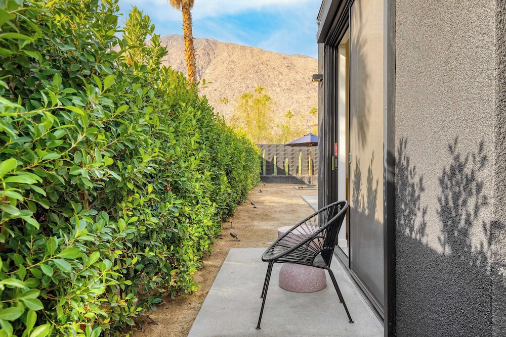 Blackhaus B : 4 Bedroom Suite by Avantstay 4-rooms