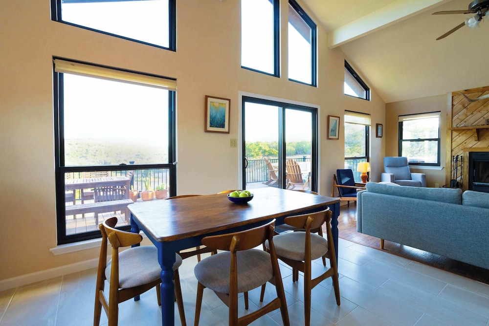Stargazers Delight Sleeps 12!
