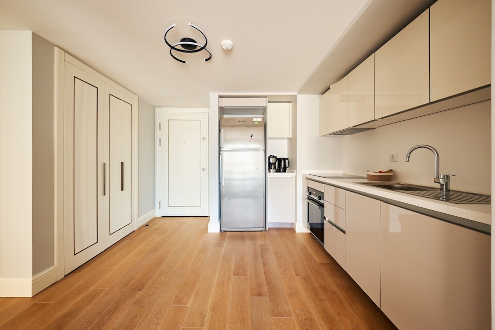 Taksim 360 Lagirio Residence