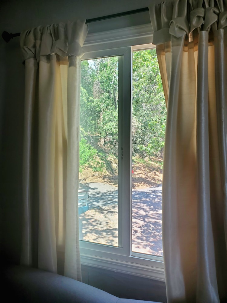 The Sky View Inn
