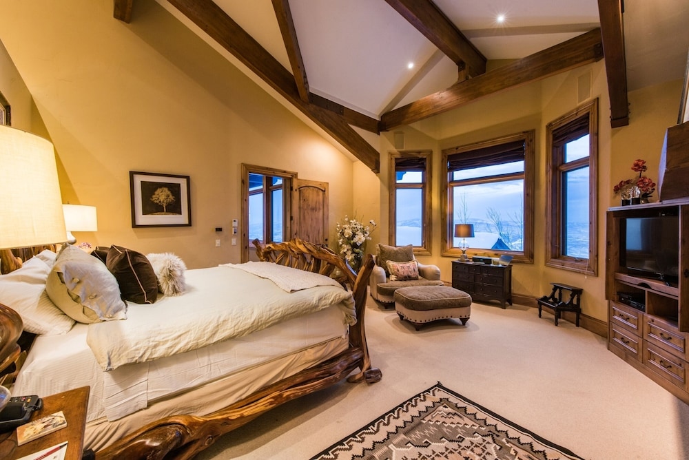 Majestic Ski in Ski Out Estate