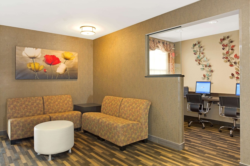 Hawthorn Extended Stay by Wyndham Cincinnati/Sharonville - Property Image 13