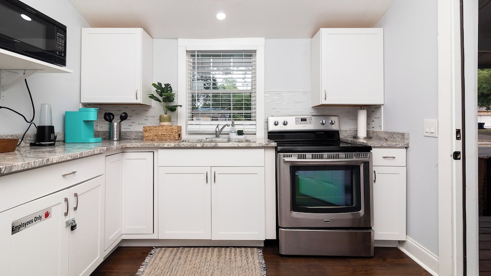 Seminole Heights Retreat - Image 3