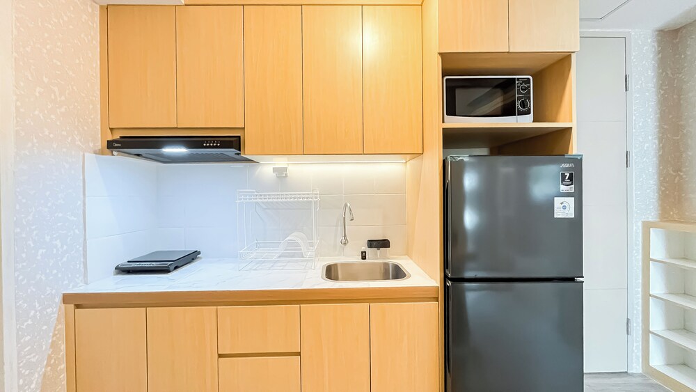 Minimalist Wooden Tone 2Br At Tokyo Riverside Pik 2 Apartment