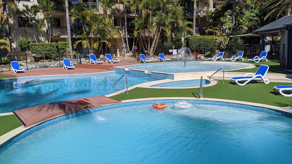 Mermaid Beach Vacations - Gold Coast Family Apartment - Property Image 10