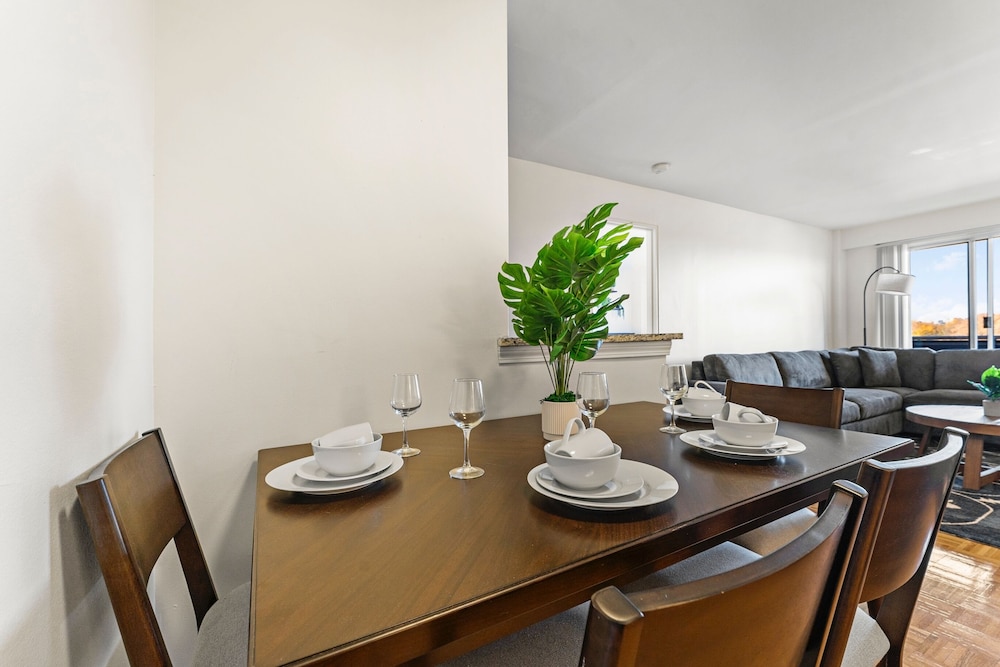 Furnished Apartment Near Longwood